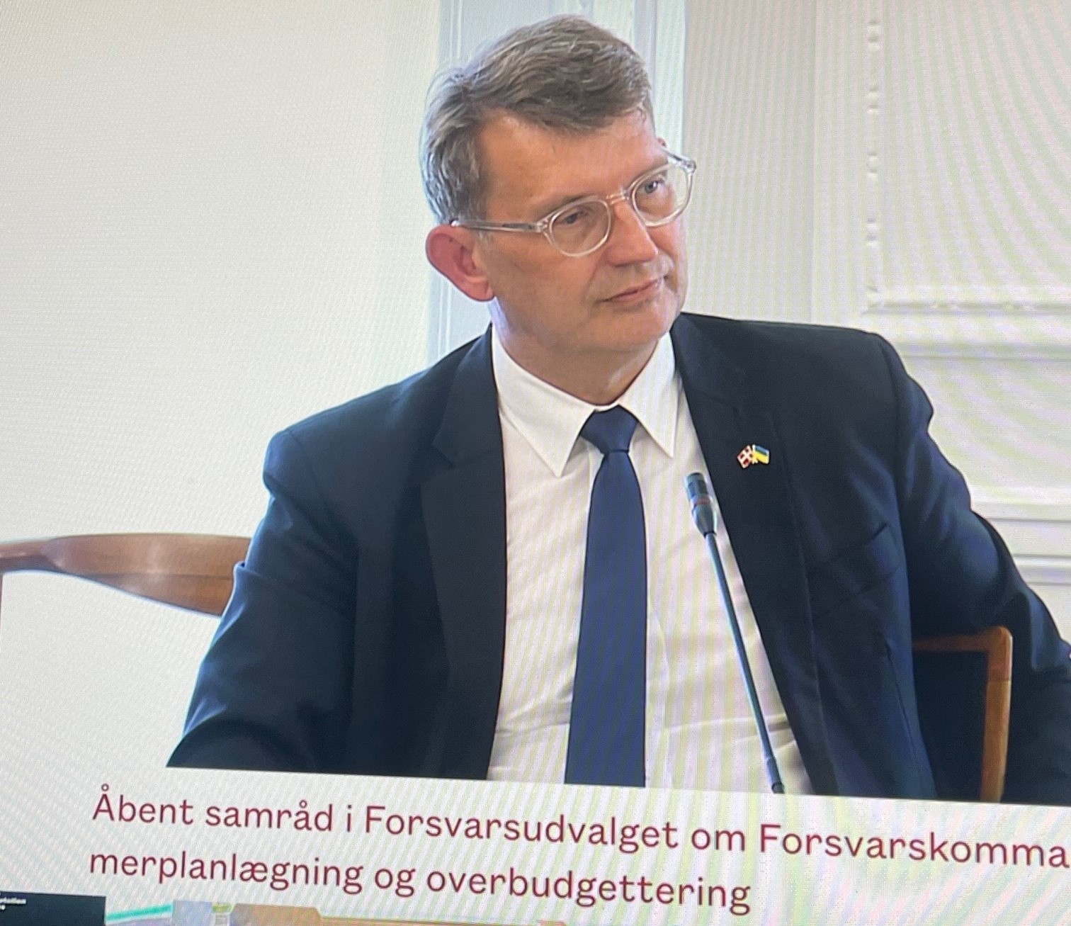 Hjælpeplan om Forsvarets trængte økonomi kan ligge klar i oktober