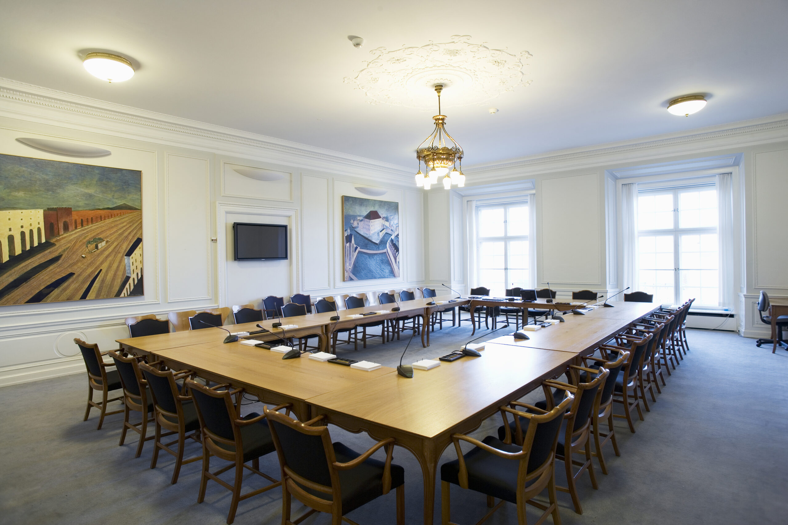 Overbudgettering og beredskab i fokus på møder i Forsvarsudvalget